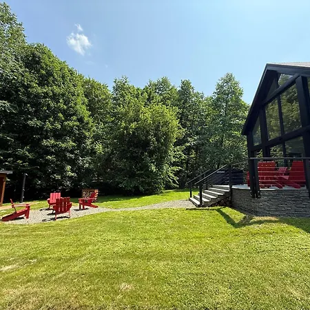 Matramelye Vendeghaz * Parád