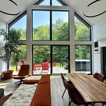 Matramelye Vendeghaz * Parád